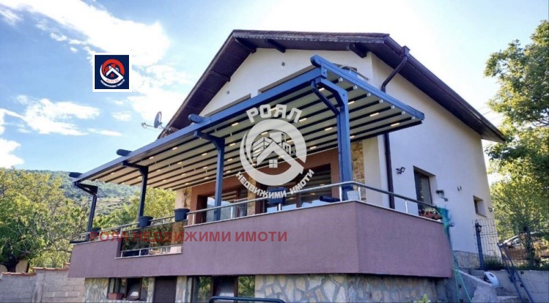 Продава КЪЩА, с. Брестник, област Пловдив