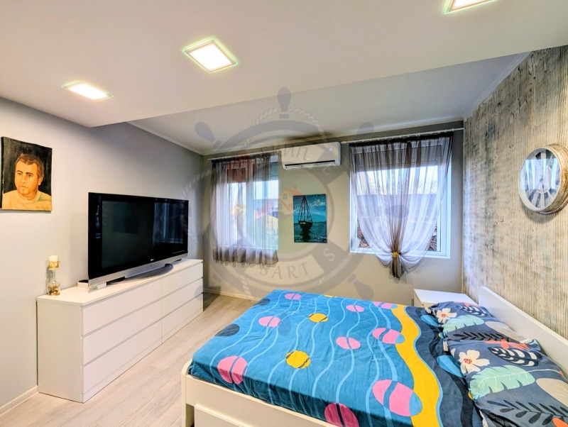 Продава КЪЩА, гр. Варна, с. Звездица, снимка 8 - Къщи - 52811865