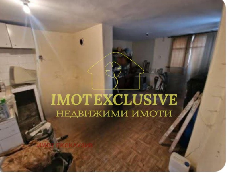 Продава КЪЩА, гр. Пловдив, Христо Смирненски, снимка 2 - Къщи - 53012166