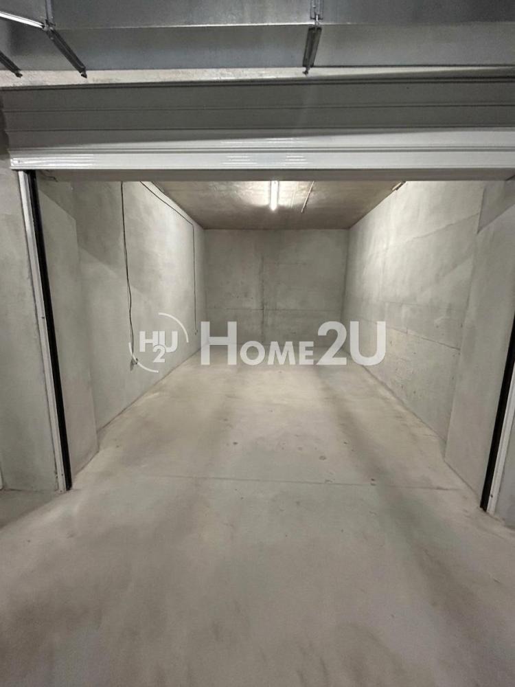 Продава ГАРАЖ, ПАРКОМЯСТО, гр. Варна, Гранд Мол, снимка 4 - Гаражи и паркоместа - 56091756