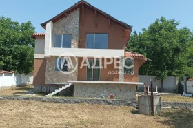 Hus Bezden, region Sofia
