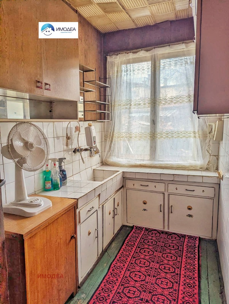 Продава ЕТАЖ ОТ КЪЩА, гр. Дряново, област Габрово, снимка 9 - Етаж от къща - 52414749