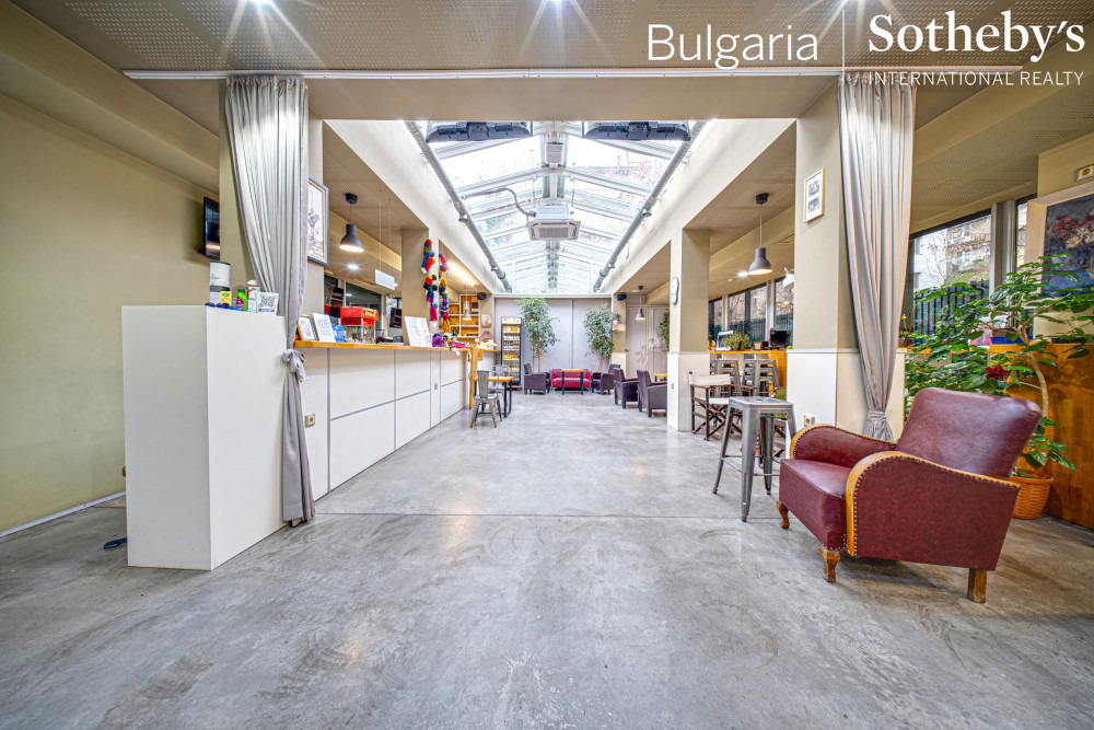 Продава ОФИС, гр. София, Център, снимка 2 - Офиси - 52687171