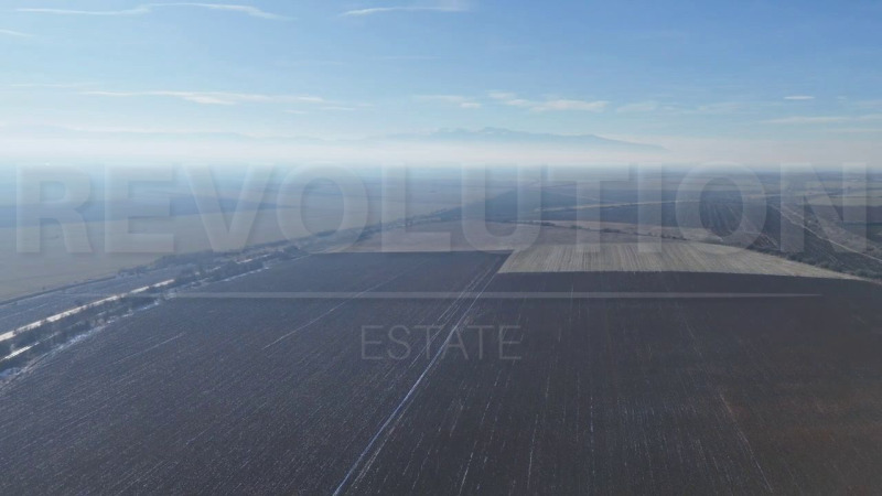 Продава ПАРЦЕЛ в област София, гр. Елин Пелин - 14000 кв.м / 110 000 € » 215 141.30 лв., РЕВОЛЮШЪН ЕСТЕЙТ