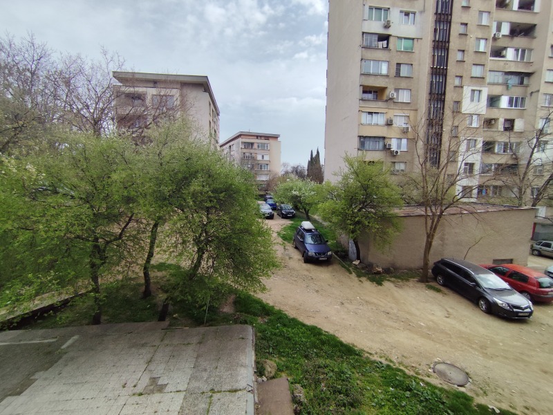 Продава  2-стаен град Стара Загора , Три чучура - център , 65 кв.м | 30391867 - изображение [14]