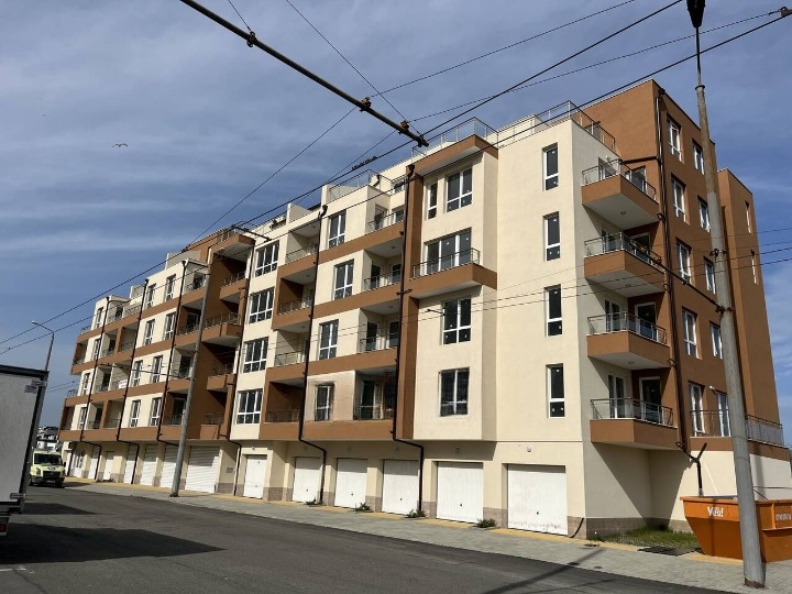 Продава 3-СТАЕН, град Бургас, Меден рудник - зона Г • 125940 € • 26152821 — Holmes.bg