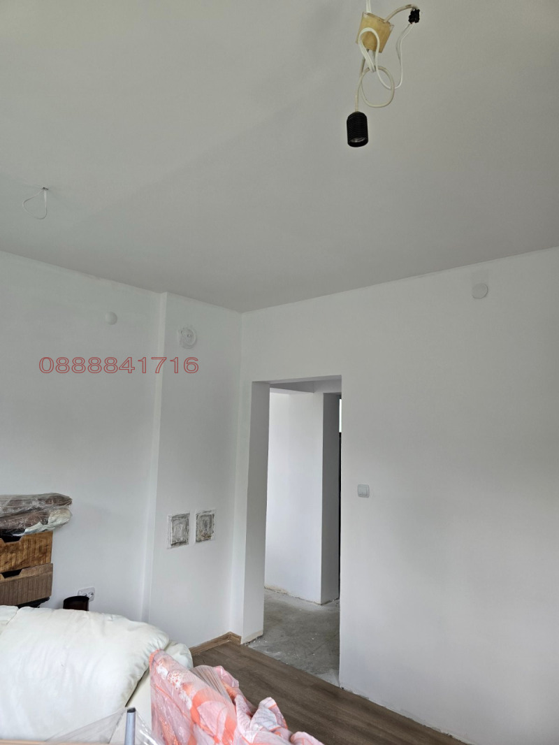 Продава КЪЩА, с. Карлуково, област Ловеч, снимка 8 - Къщи - 52780239