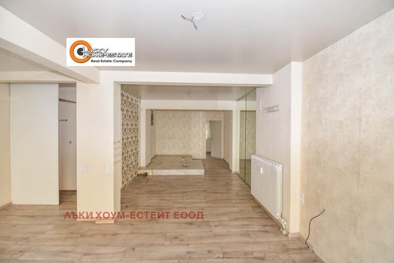 Продава МАГАЗИН в град София, Център - 61 кв.м / 340 000 € » 664 982.20 лв., ЛЪКИ ХОУМ-ЕСТЕЙТ ЕООД