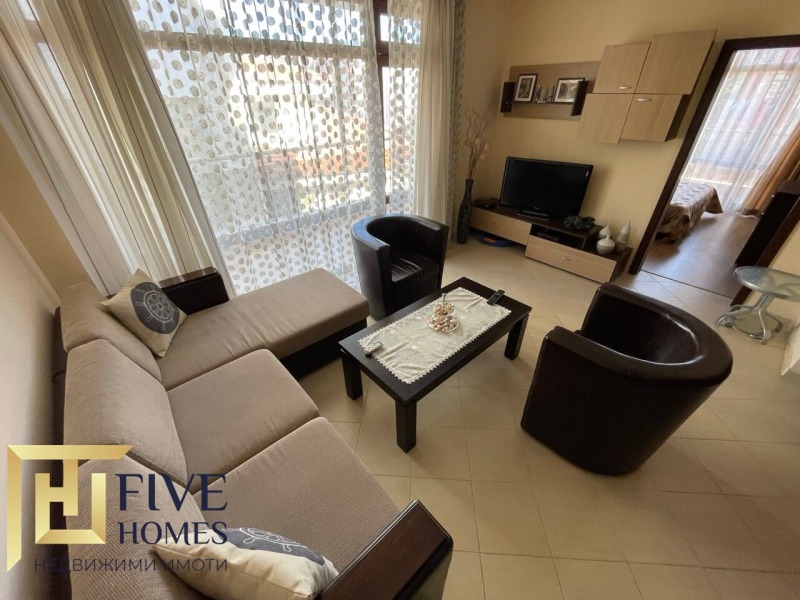 Na prodej  2 ložnice oblast Burgas , k.k. Slančev brjag , 105 m2 | 35360034