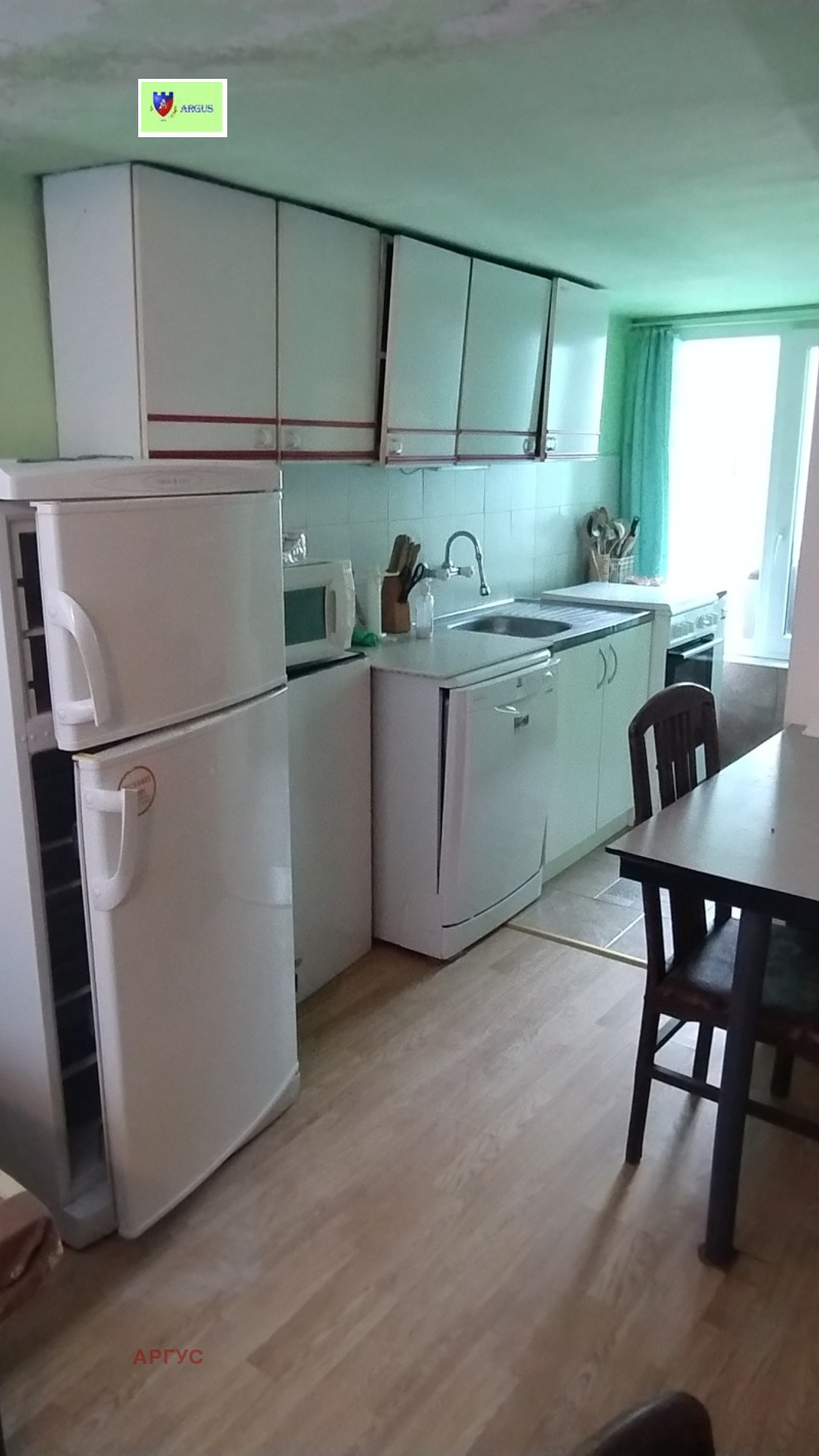 Продава КЪЩА, с. Нареченски бани, област Пловдив, снимка 4 - Къщи - 52221610