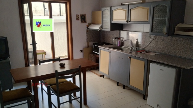 Продава КЪЩА, с. Нареченски бани, област Пловдив, снимка 8 - Къщи - 52221610