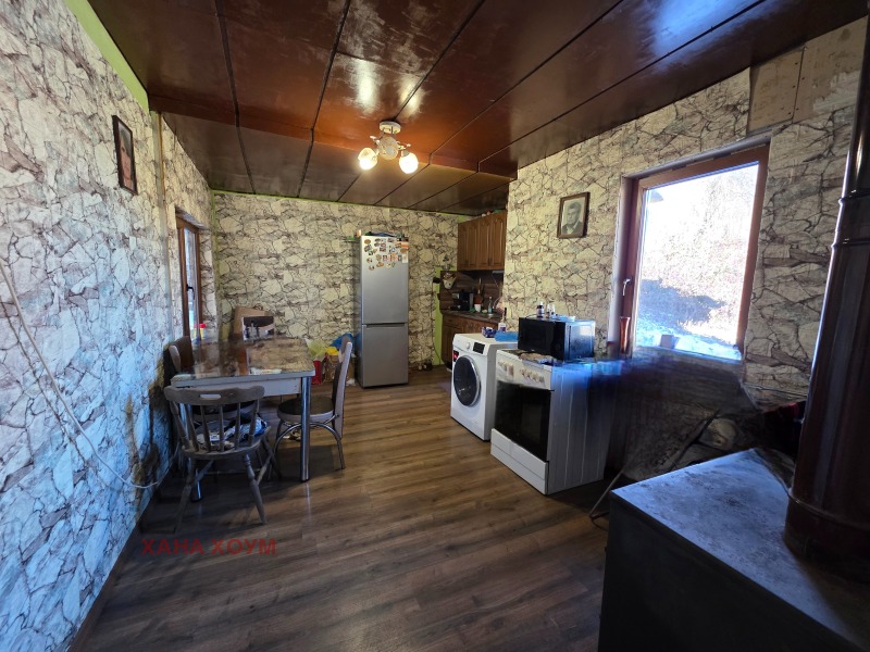 Продава КЪЩА, с. Черни Осъм, област Ловеч, снимка 6 - Къщи - 53083162