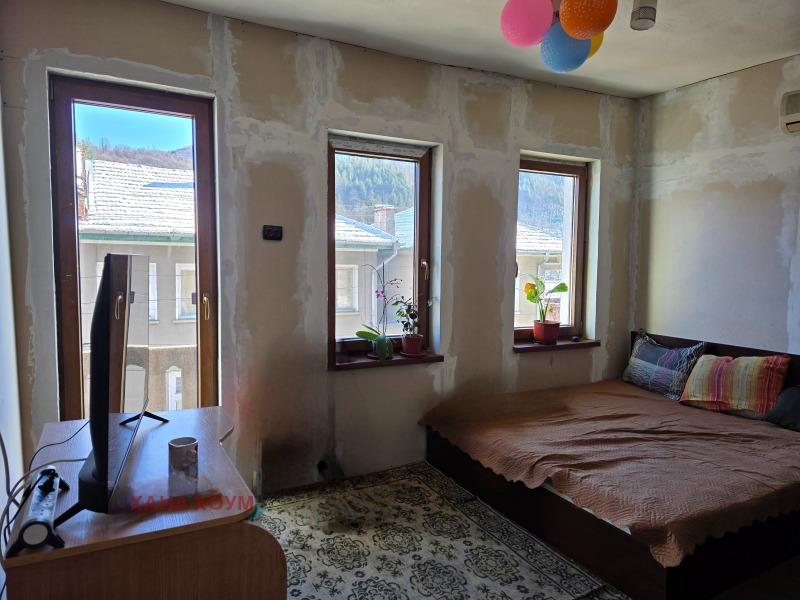 Продава КЪЩА, с. Черни Осъм, област Ловеч, снимка 8 - Къщи - 53083162