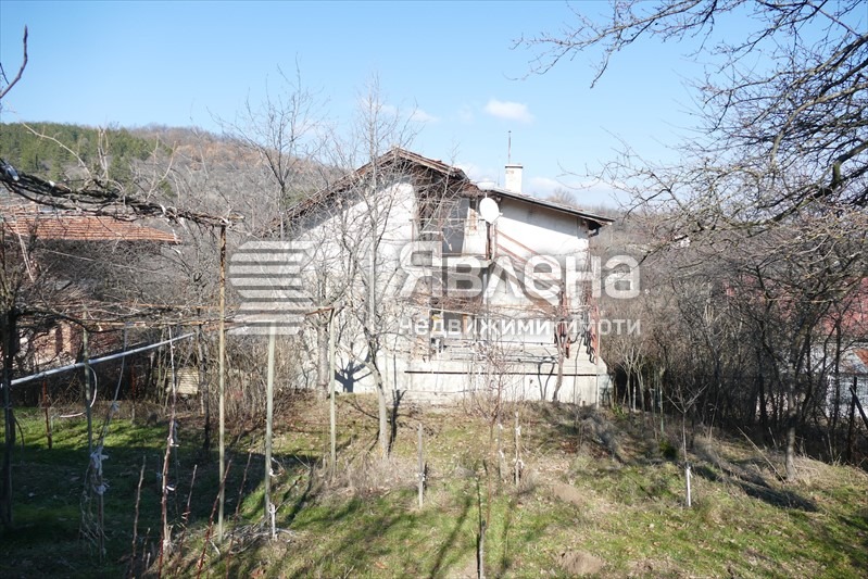 Продава КЪЩА, с. Извор, област София област, снимка 3 - Къщи - 55535071