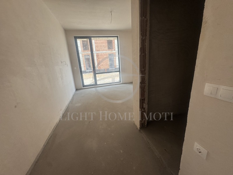 Продава  3-стаен град Пловдив , Остромила , 211 кв.м | 30486777 - изображение [7]