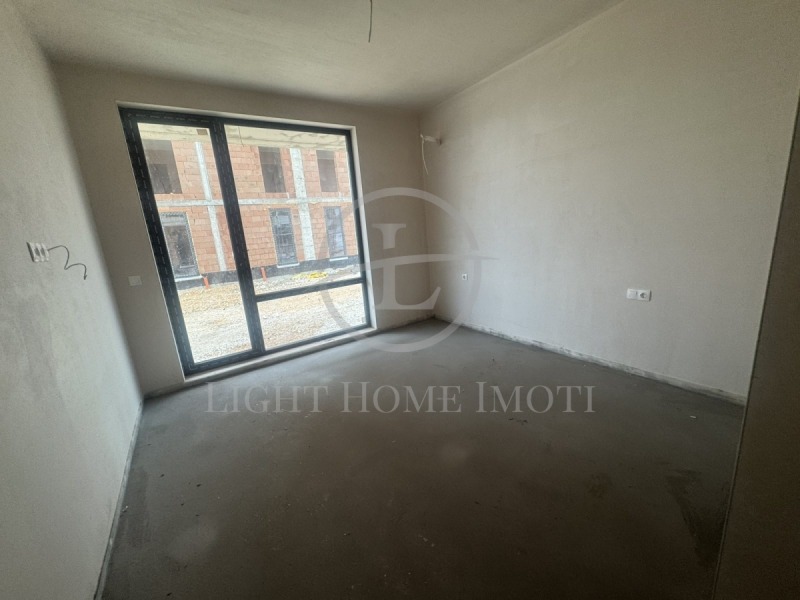 Продава  3-стаен град Пловдив , Остромила , 211 кв.м | 30486777 - изображение [8]
