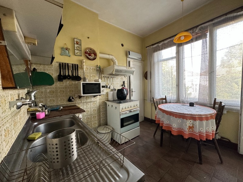 Продава  4-стаен град София , Център , 128 кв.м | 50080736 - изображение [4]