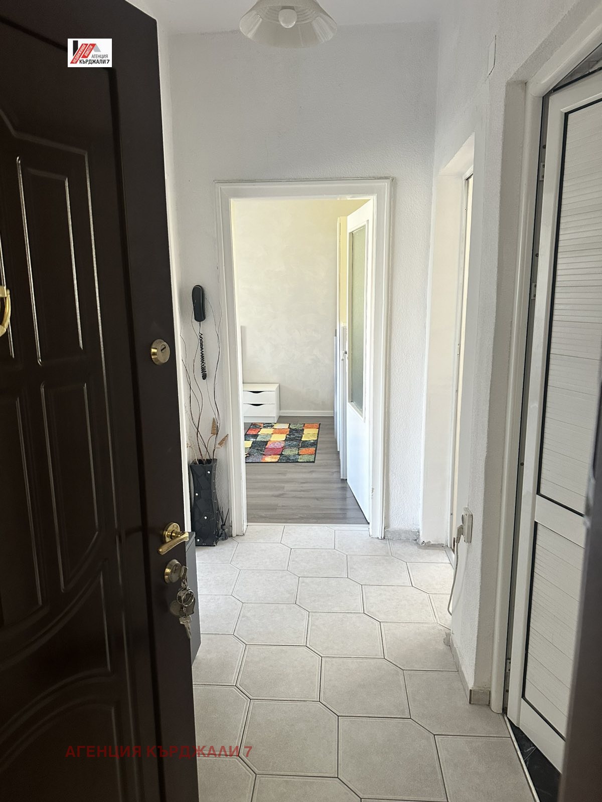 Продава 4-СТАЕН, гр. Кърджали, Център, снимка 4 - Апартаменти - 54276989