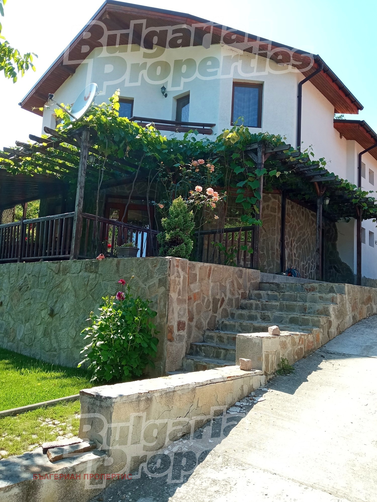 Продава КЪЩА, с. Младежко, област Бургас, снимка 2 - Къщи - 53426358