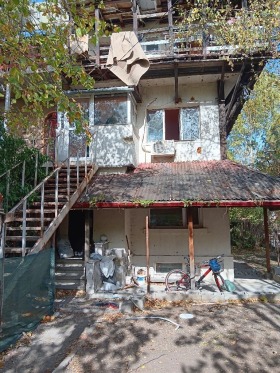 Продажба на етажи от къща в град София - изображение 17 