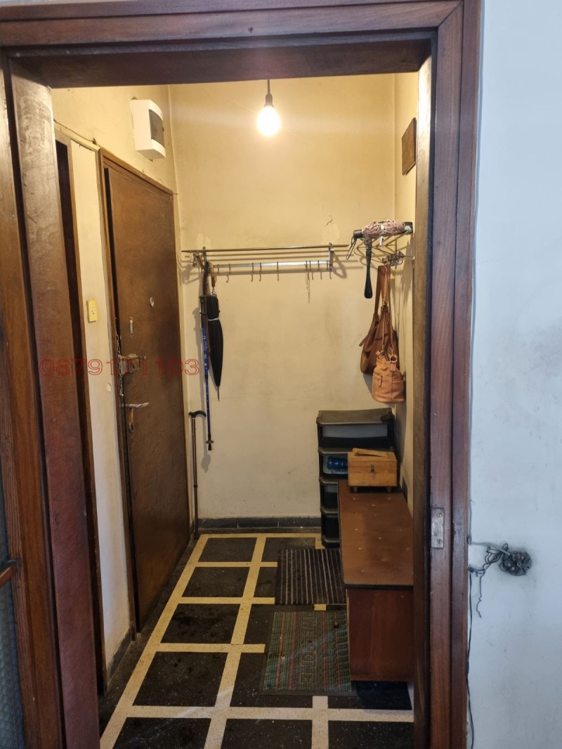 Продава МНОГОСТАЕН, гр. София, Докторски паметник, снимка 3 - Апартаменти - 53173959