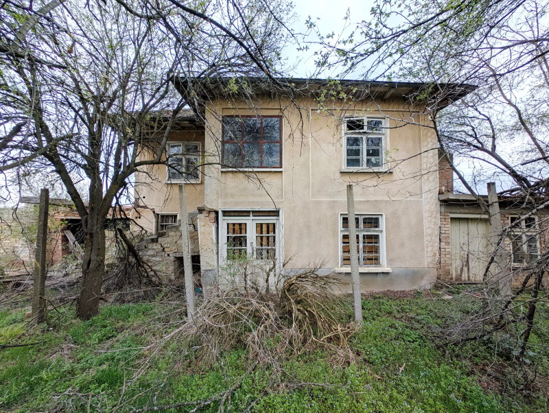Продава  Къща област Велико Търново , с. Ново село , 200 кв.м | 87920599 - изображение [2]