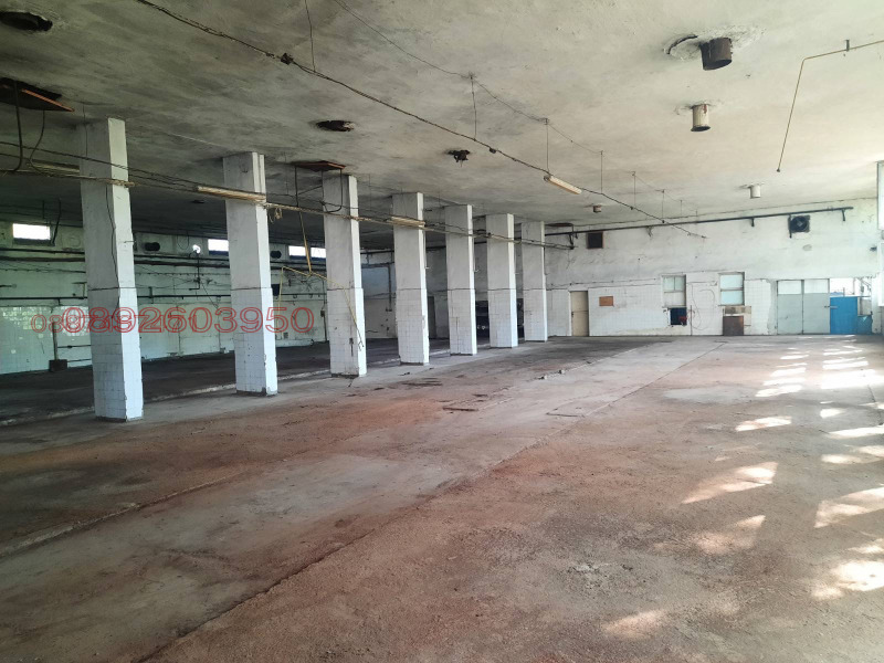 Продава ПРОМ. ПОМЕЩЕНИЕ, гр. Ботевград, област София област, снимка 5 - Производствени сгради - 52838985