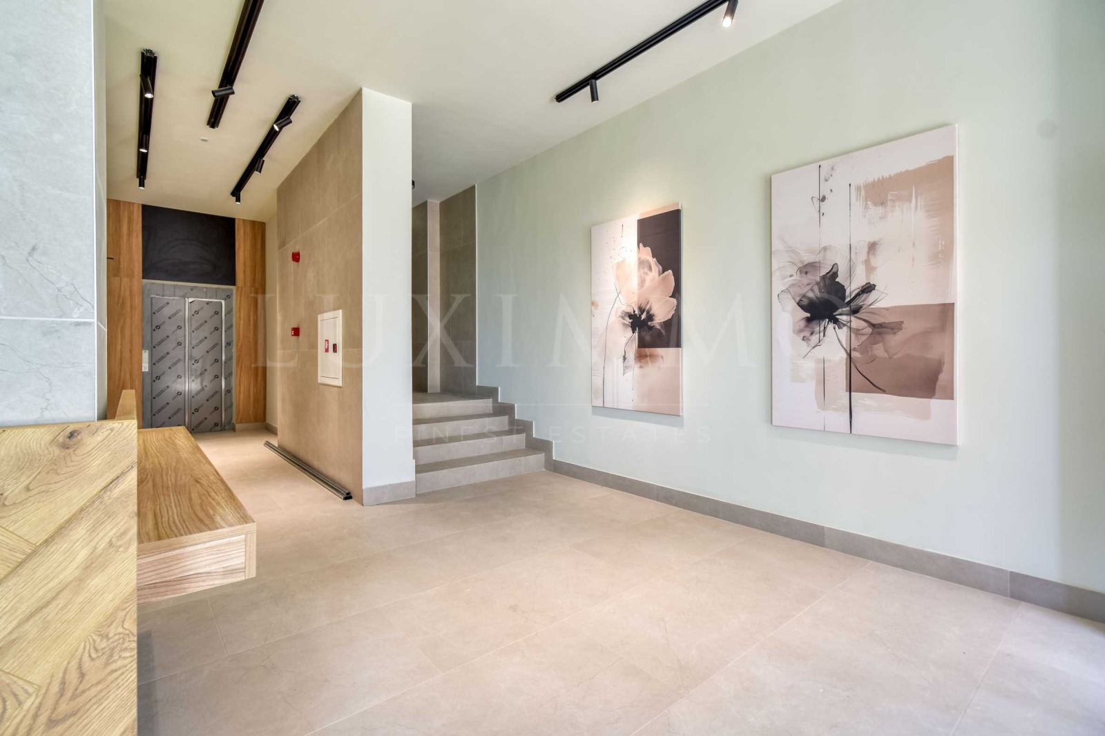 Продава 4-СТАЕН, гр. София, Кръстова вада, снимка 3 - Апартаменти - 53903826