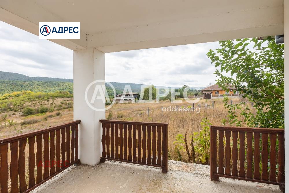 Продава КЪЩА, с. Църква, област Добрич, снимка 5 - Къщи - 54253558