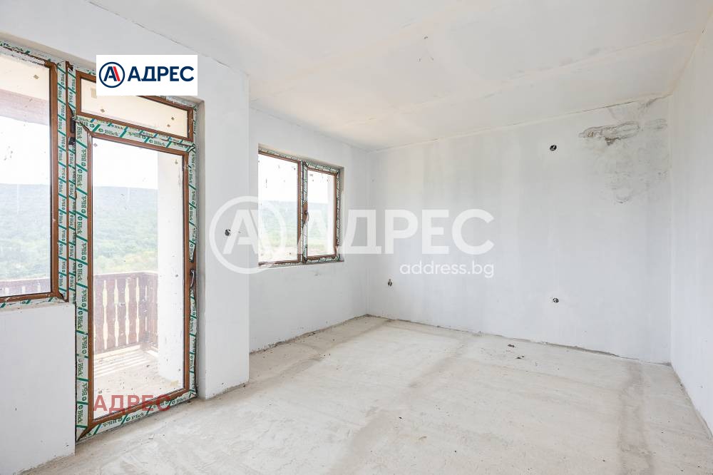 Продава КЪЩА, с. Църква, област Добрич, снимка 9 - Къщи - 54253558