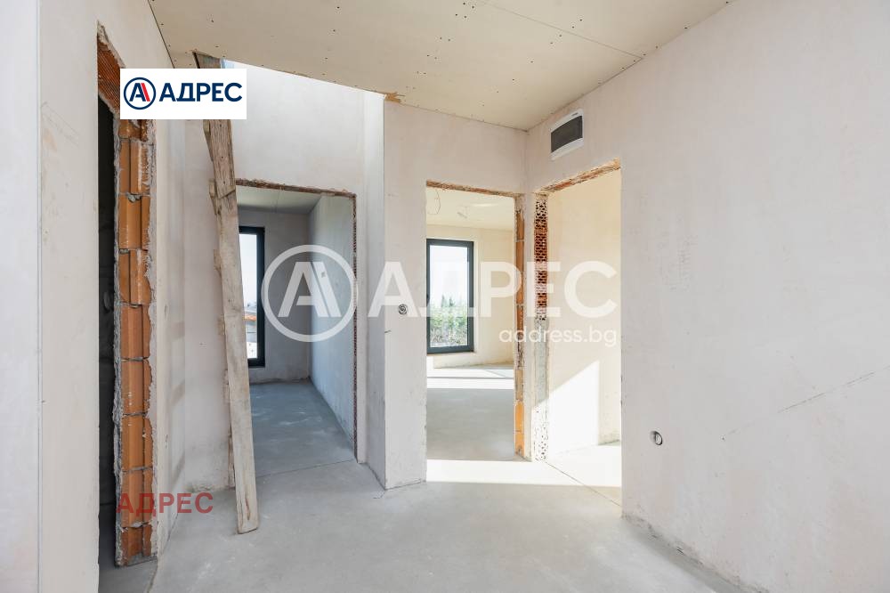 Продава КЪЩА, гр. Варна, м-т Манастирски рид, снимка 17 - Къщи - 55738423