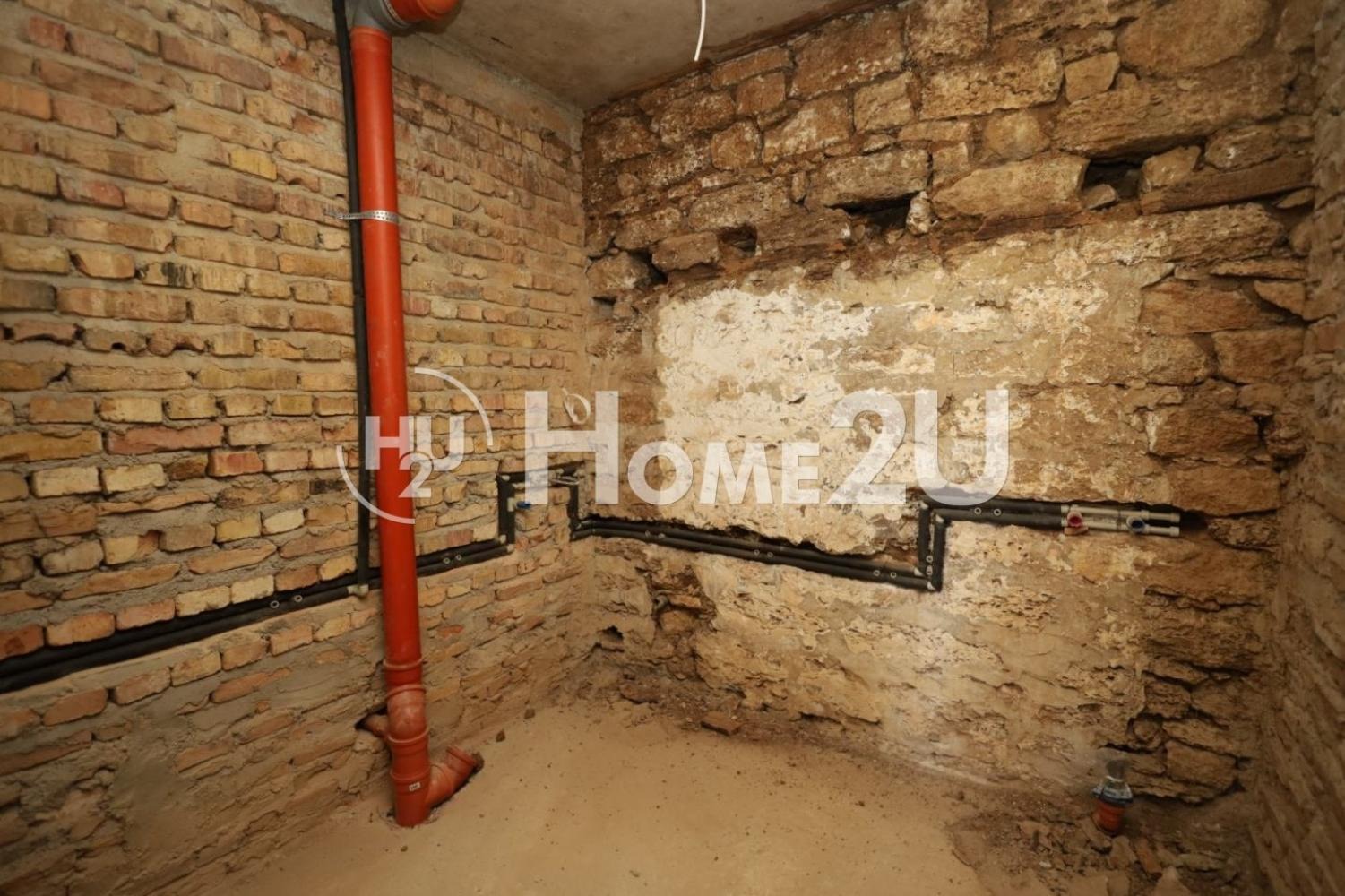Продава КЪЩА, с. Николаевка, област Варна, снимка 14 - Къщи - 56315563