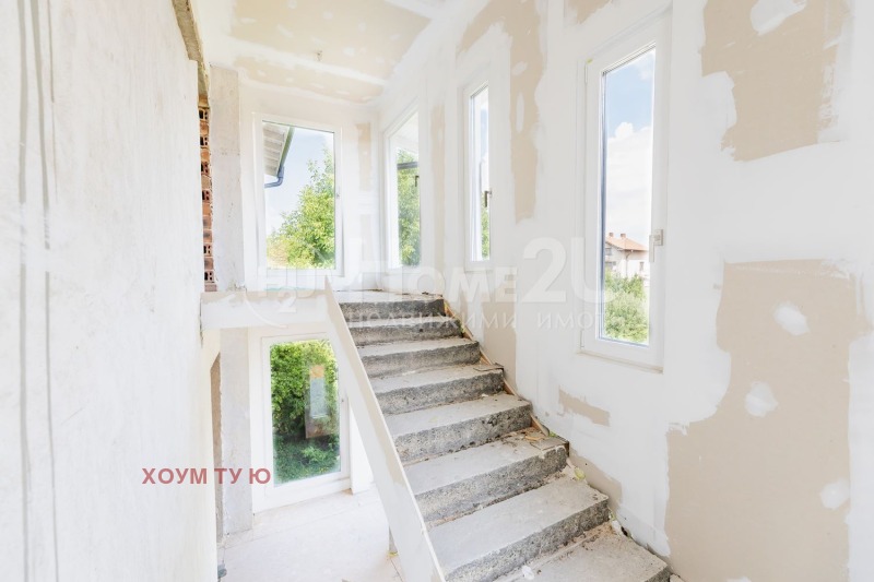 Te koop  Huis regio Sofia , Bozjurishte , 231 m² | 46125186 - afbeelding [9]