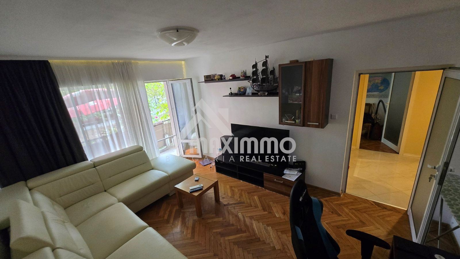 Продава 4-СТАЕН, гр. Варна, Цветен квартал, снимка 2 - Апартаменти - 51523456