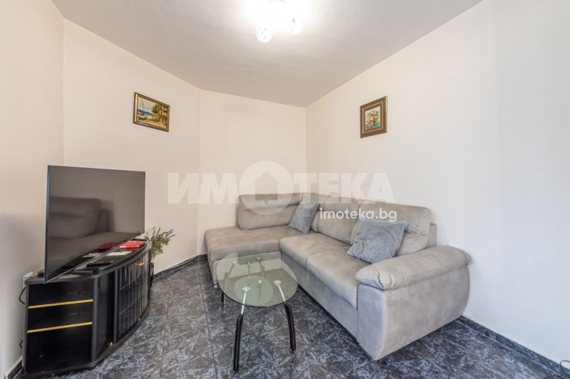 Продава 3-СТАЕН, гр. Варна, Окръжна болница-Генерали, снимка 9 - Апартаменти - 53172991