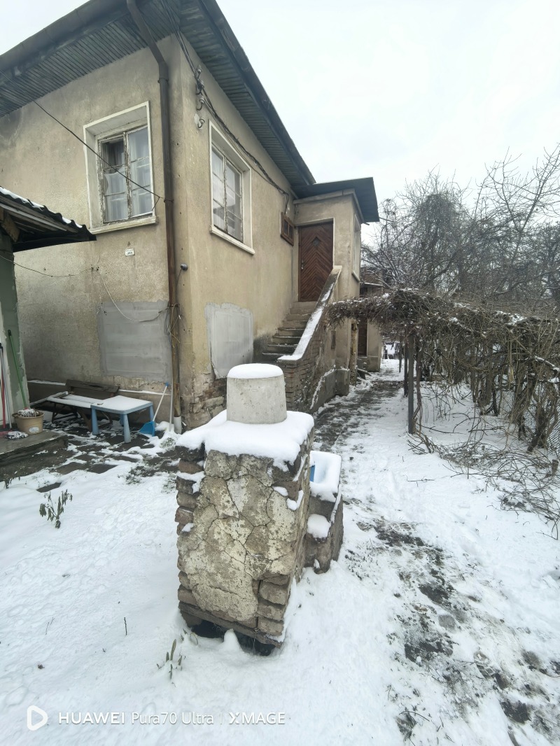 Продава КЪЩА, гр. София, Левски В