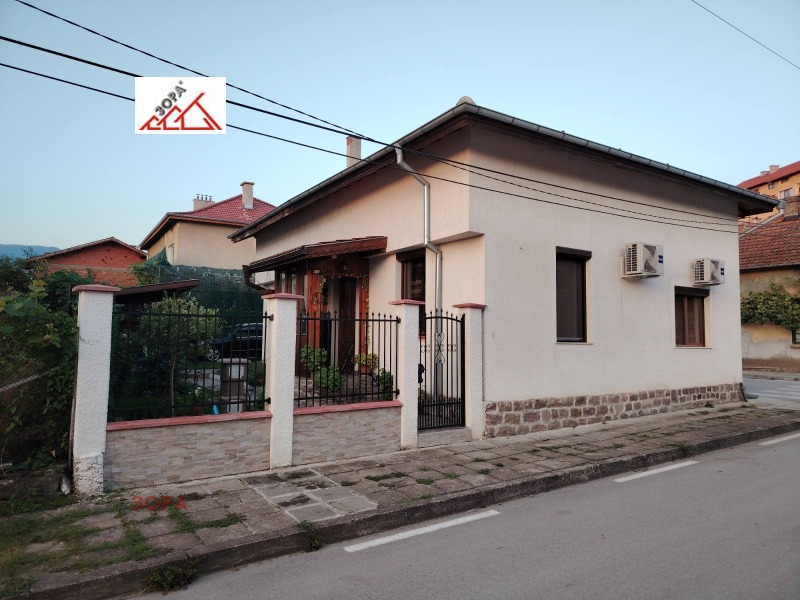 Продава КЪЩА, гр. Вършец, област Монтана