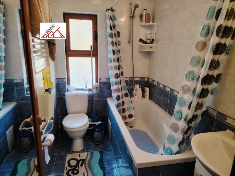 Продава КЪЩА, гр. Вършец, област Монтана, снимка 13 - Къщи - 53196538