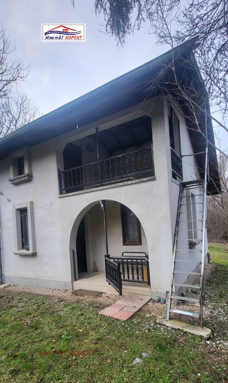 Продава КЪЩА, с. Табан, област София област, снимка 2 - Къщи - 52677244