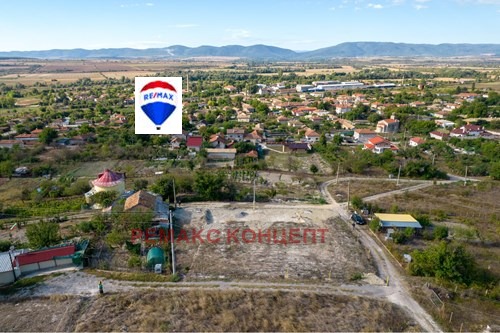 Продава  Парцел област Шумен , с. Хан Крум , 668 кв.м | 49690016