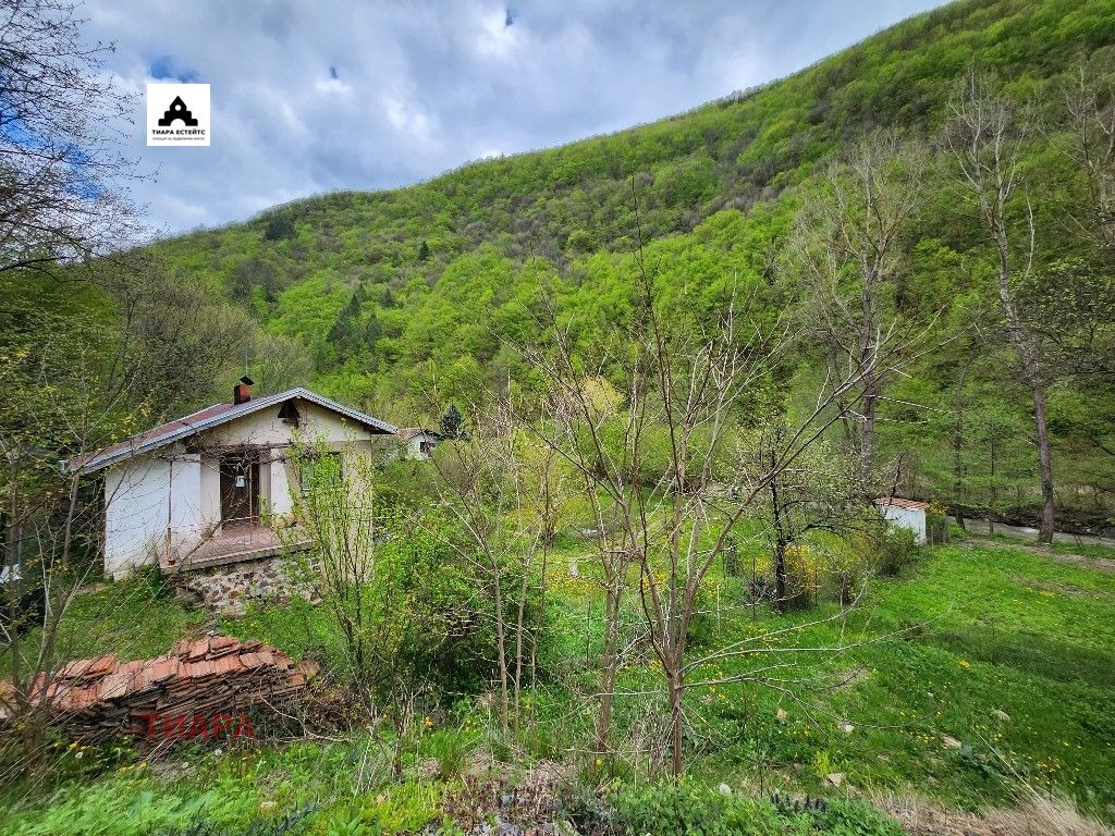 Продава КЪЩА, с. Реброво, област София област, снимка 2 - Къщи - 51701733