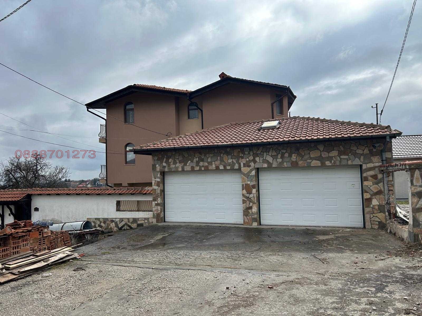 Продава КЪЩА, гр. София, гр. Банкя