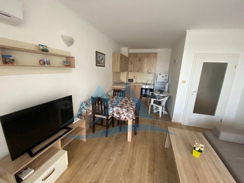 Продава 2-СТАЕН в област Бургас, гр. Свети Влас - 59 кв.м / 77 000 € » 150 598.91 лв., РОЯЛ ЕСТЕЙТ