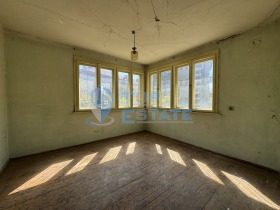 ЕТАЖ ОТ КЪЩА, 72 m2