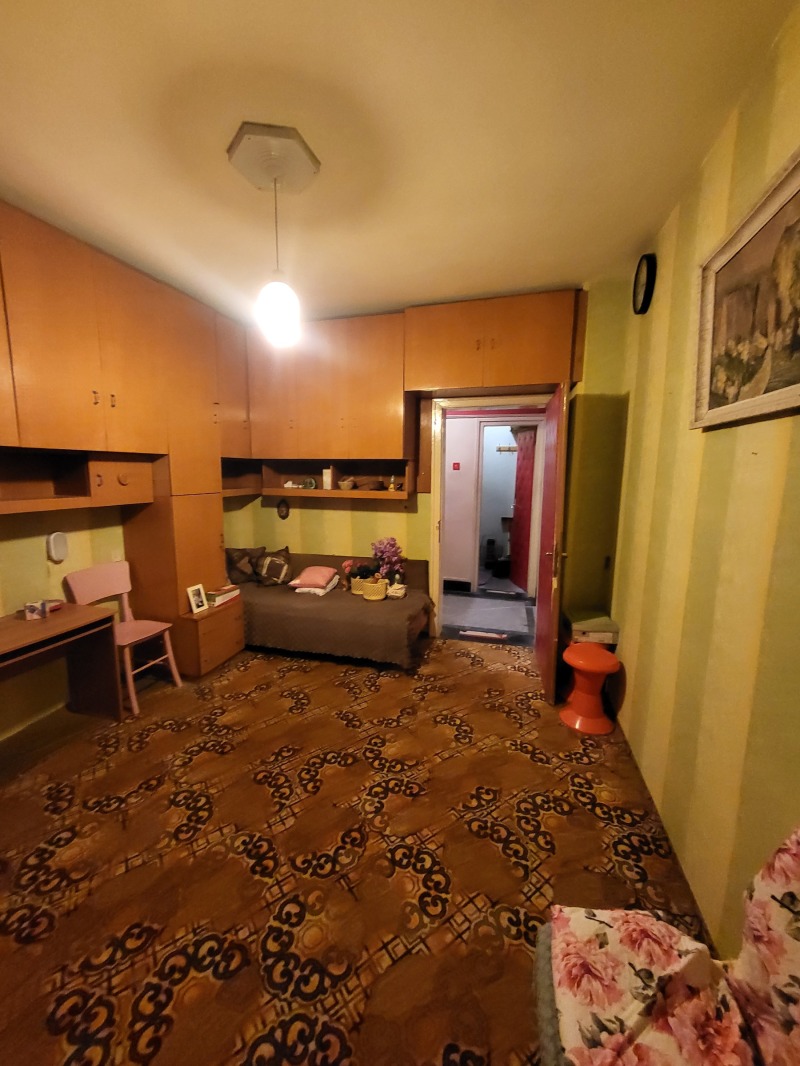 En venta  2 dormitorios Pleven , 9-ti kvartal , 95 metros cuadrados | 14065237 - imagen [14]
