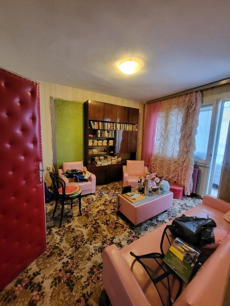 En venta  2 dormitorios Pleven , 9-ti kvartal , 95 metros cuadrados | 14065237 - imagen [12]