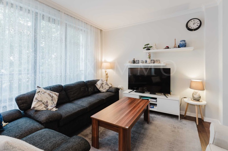 Продава 3-СТАЕН, гр. Бургас, Изгрев, снимка 3 - Апартаменти - 52221805