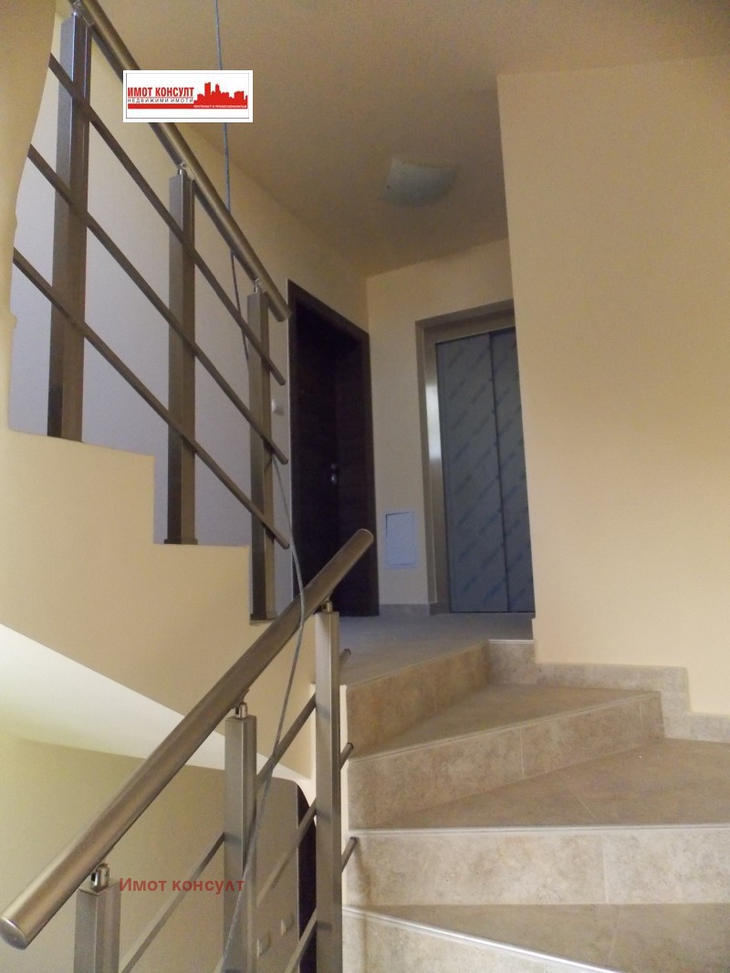 Продава 3-СТАЕН, гр. Пловдив, Център, снимка 2 - Апартаменти - 53124157