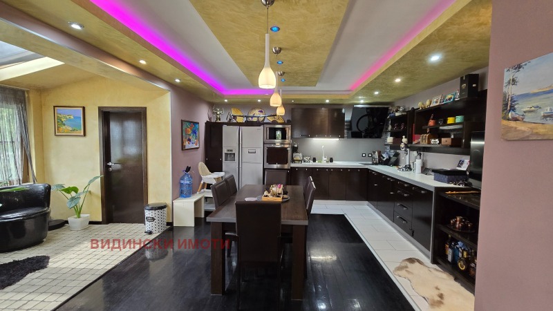 For Sale  3+ bedroom Vidin , Tsentar , 134 sq.m | 93151898 - image [3]