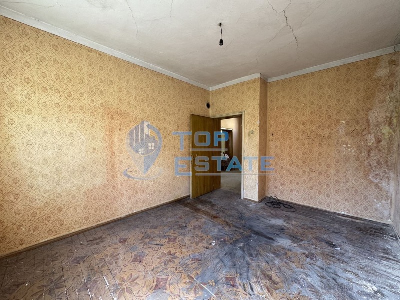 Продава ЕТАЖ ОТ КЪЩА, гр. Горна Оряховица, област Велико Търново, снимка 3 - Етаж от къща - 51810698